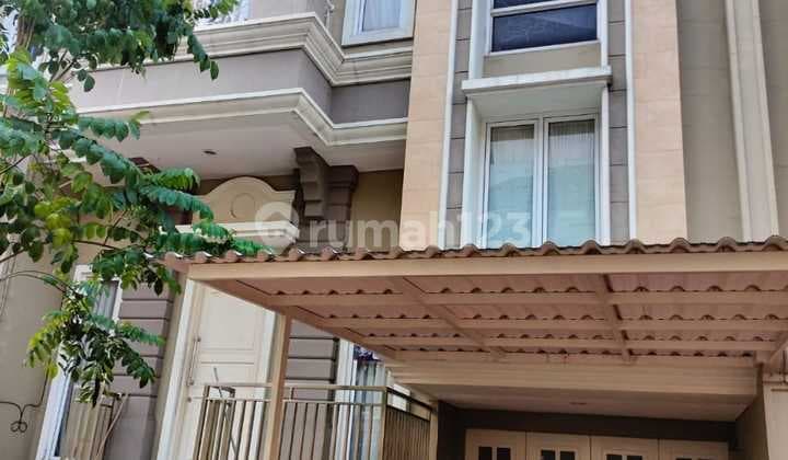 Dijual Cepatrumah Type Split 3 Lantai Siap Huni Semi Furnished Masih Rapi Dan Terawat Cuma Selangkah Ke Pusat Kuliner Aniva Di Cluster Samara Village