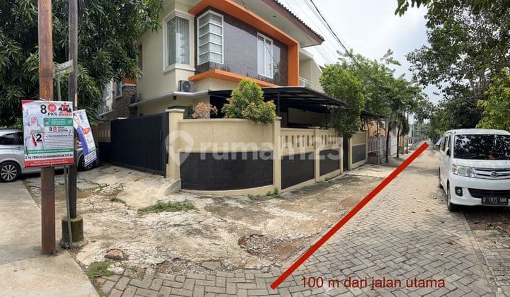 Cheap Land for Sale with Hook in Karawaci Tangerang, Perfect for Residential House or Boarding Houses as It's Surrounded by Many Exclusive Boarding Houses.