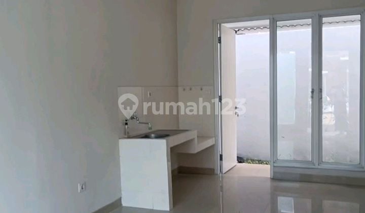 Disewakan Cepat (no Cobroke)rumah 2 Lantai Siap Huni Terlebih Diperbatasan Bsd Dan Gading Serpong Tangerang Di Cluster Milano Village