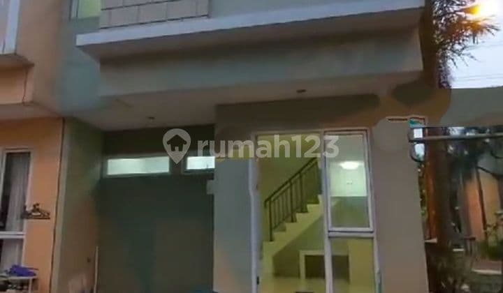 Rumah 2 Lantai Siap Huni Posisi Di Hoek Dekat Gerbang Cocok Utk Keluarga Muda Di Cluster Virginia Village
