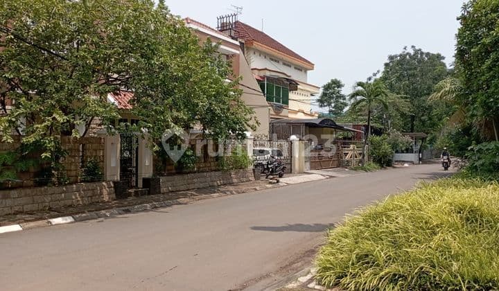 Rumah 2,5 Lantai Siap Huni Posisi Di Hoek Luas Dan Kokoh Di Bangun Dari Kavling Oleh Insinyur Pt Total Bangun Persada.di Citra Garden - Jakarta Barat.