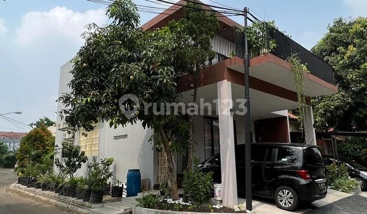 Dijual Cepat Rumah 2 Lantai Rapih Siap Huni Posisi Di Hoek Di Taman Ubud Indah Lippo Karawaci