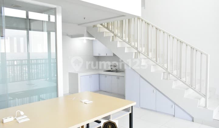 Office 102 Sqm di Soho Pancoran, Jakarta Selatan