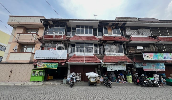 Ruko Hadap Boulevard 3 Lantai Grand Center Bekasi Lokasi Strategis