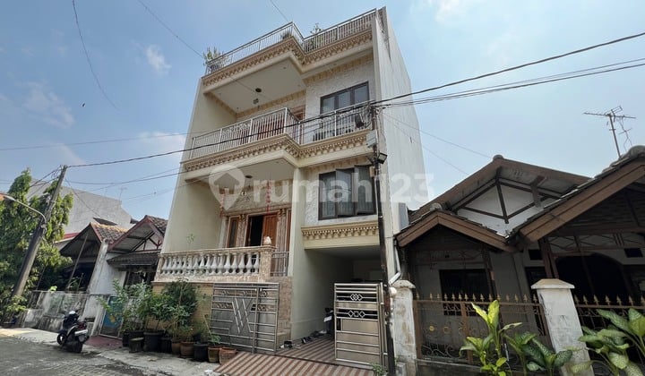 Rumah 3 Lantai Di Kartini Bekasi Lokasi Strategis Siap Huni