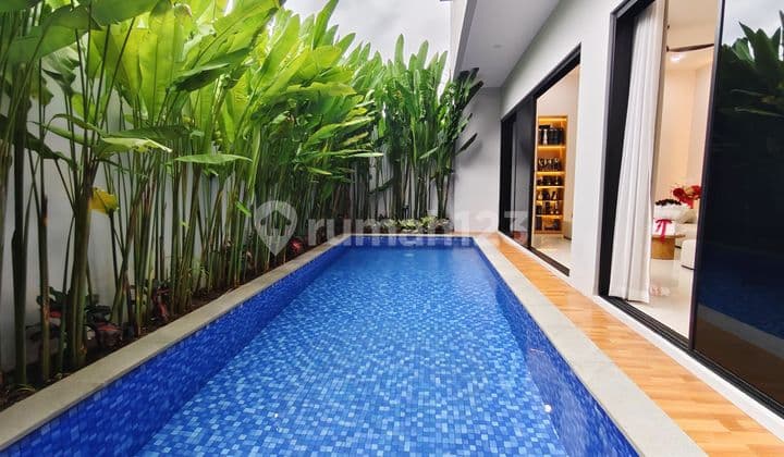 Dijual Vila Nyaman Lengkap Furnitur dengan Pemandangan Matahari Terbenam di Jimbaran
