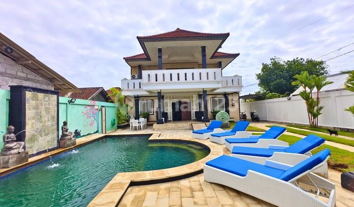 Disewakan Vila Nyaman Dekat Pantai Gunung Payung di Nusa Dua