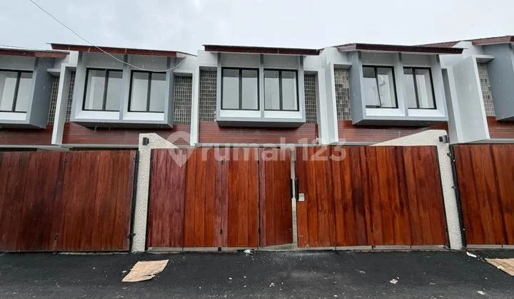 For Sale Exclusive Villa Style Tropical House Berlokasi di Dalung