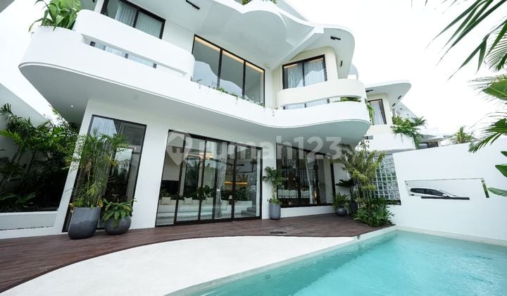Brand New Luxury Villa With Resort Facilities Kuta