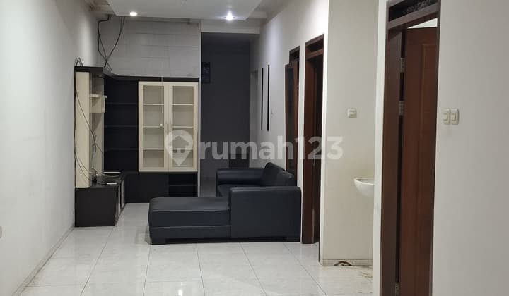 Rumah Dalam Cluster di Thi Taman Holis 2