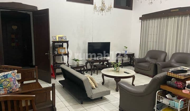 Rumah Heritage Tipe A Strategis di Sayap Dago Taman Sari