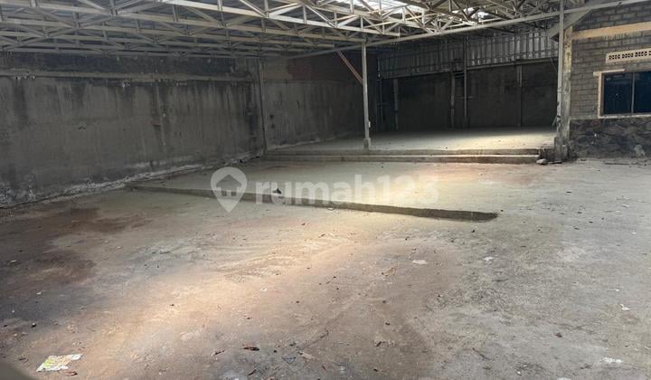 Land on Bkr Wing Suitable for Warehouse with Tronton Access