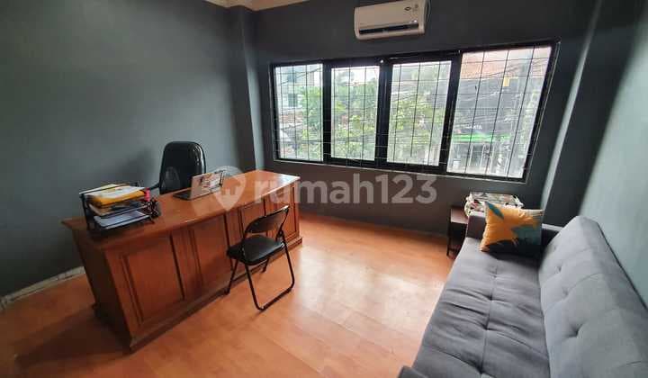 Good 4-Story Shop House on Ahmad Yani, Unfurnished