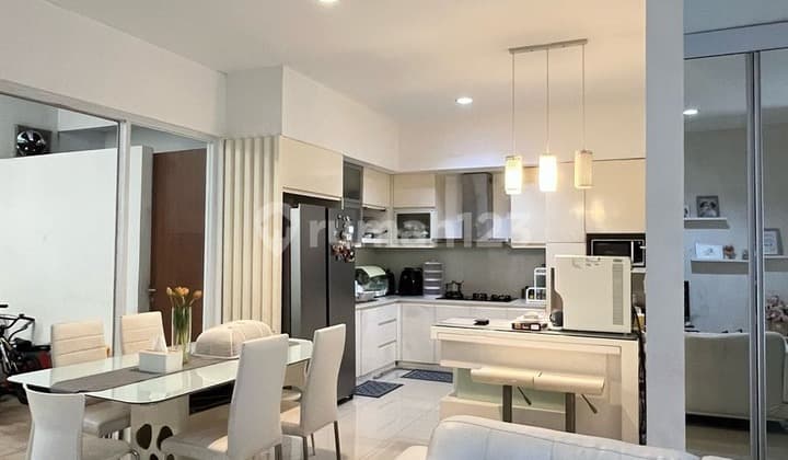 For Quick Sale! 2-Story Semi-Furnished House in Setramurni