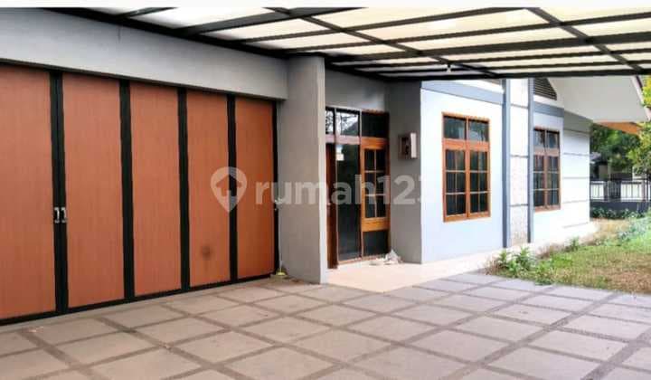 2-Story House in Hook Position at Sauyunan Cibaduyut