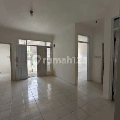 Rumah Posisi Hook di Tci Taman Cibaduyut Indah