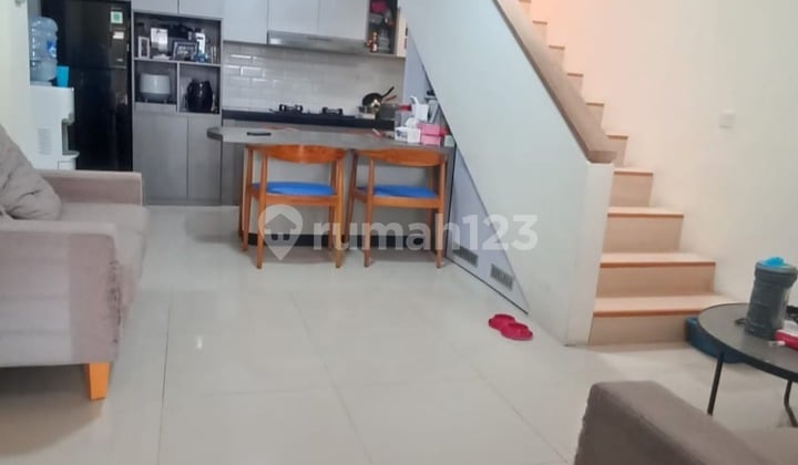 Rumah Minimalis 2 Lantai Siap Huni di Podomoro