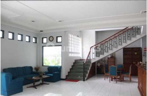 Bangunan Kantor dan Gudang 2 Lantai di Pusat Kota