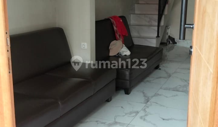Di Jual Rumah' 3 Lt Kondisi Bagus, Siap Huni