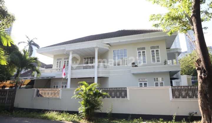 Cepat Rumah Lux 2 Lantai di Mega Kuningan, Jakarta Selatan