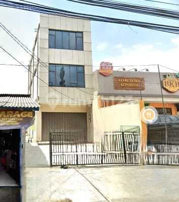 New Ready-to-Use Shop House for Sale on Ciledug Raya, South Jakarta