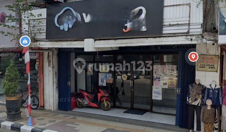 For rent: two-story shop house in Mojokerto. For rent: two-story shop house in Mojokerto.