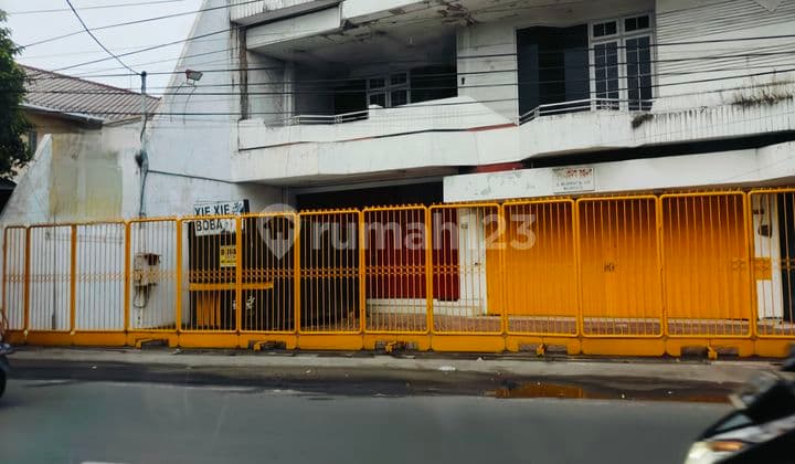 Dijual Bangunan Ruko tiga lantai di kota mojokerto