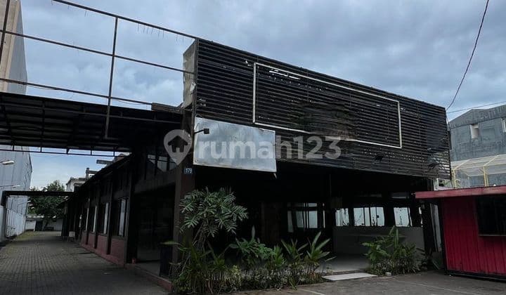 Disewakan ruang usaha di kota surabaya