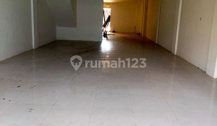 Disewakan Ruko dua lantai di pusat kota mojokerto