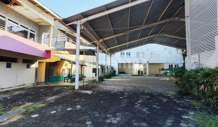 Dijual Bangunan luas di pusat kota surabaya