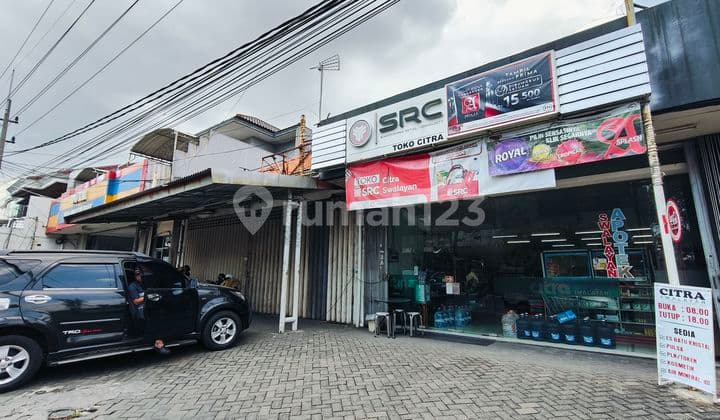 For Rent: Shop House in the Center of Sidoarjo City