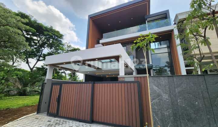 Rumah 3Lt Private Lift Inner Garden Luas Double Balkon Citraland.