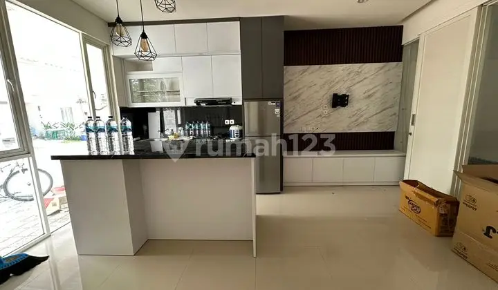 Minimalist House Dian Istana Premium Cluster Near Pakuwon Mall SHM
