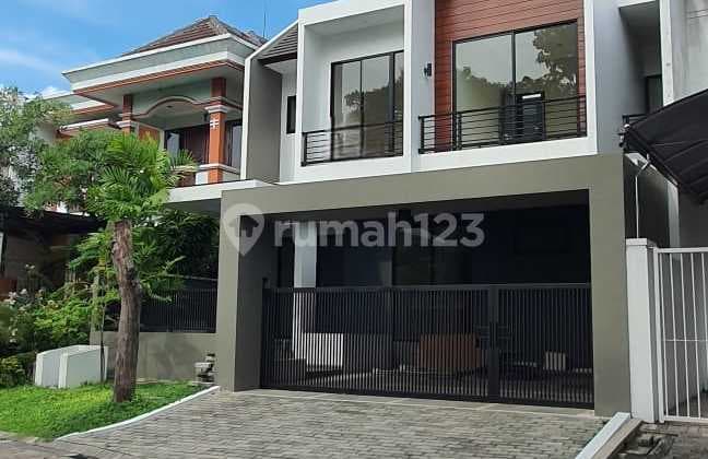 Dijual Rumah New Minimalis Graha Family Kawasan Elite Srabaya Brt