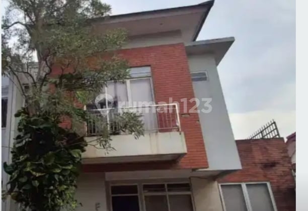 Dijual Rumah 2 Lantai di Lebak Bulus, Jakarta Selatan