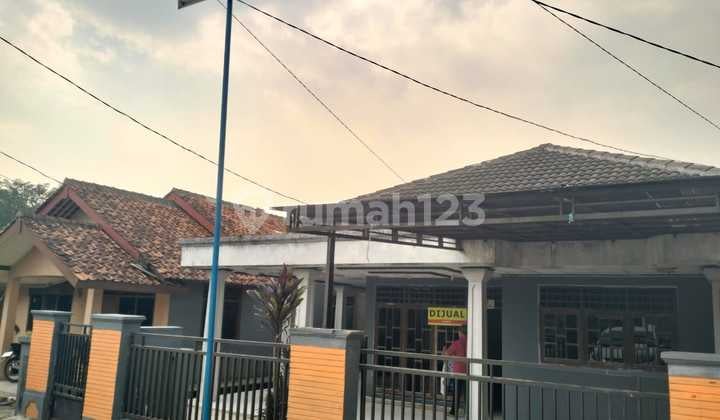 Dijual Cepat Rumah Tua Jl.anamui Suradita Tangerang