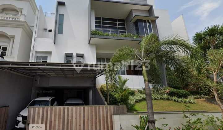 Rumah Mewah Bergaya Modern Siap Huni di Pantai Mutiara Penjaringan Jakarta Utara