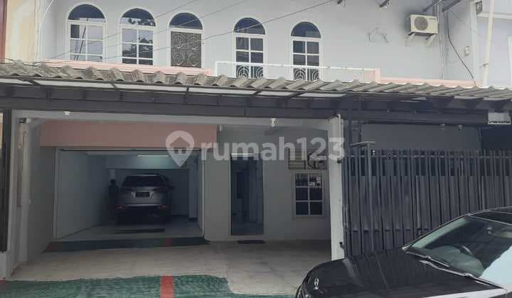 Dijual Rumah 2 Lantai, Dekat Akses Fasilitas Umum di Sunter Jaya Jakarta Utara