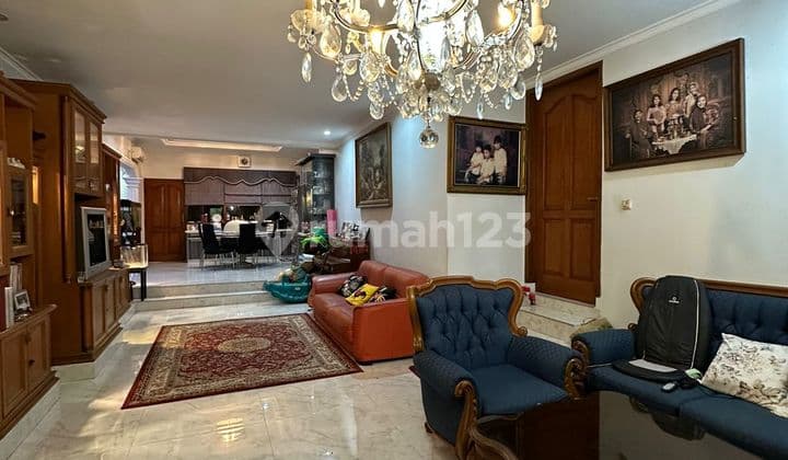 Rumah Premium Pulomas, Tanah Luas 465 M², Akses Tol Mudah, SHM On Hand