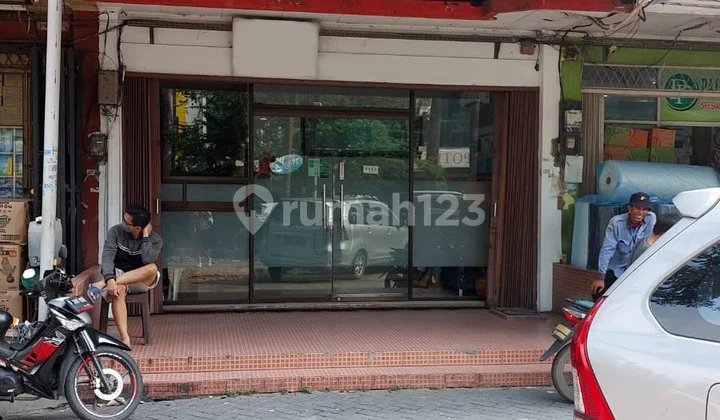 Ruko Bagus dan Strategis di Taman Palem Lestari Jakarta Barat Ruko Bagus dan Strategis di Taman Palem Lestari Jakarta Barat