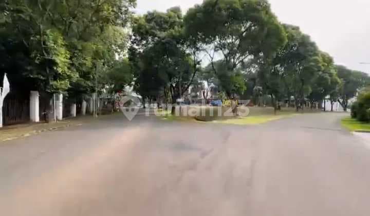 Dijual Tanah Kavling Murah Dekat Danau di Kawasan Elite Ciracas