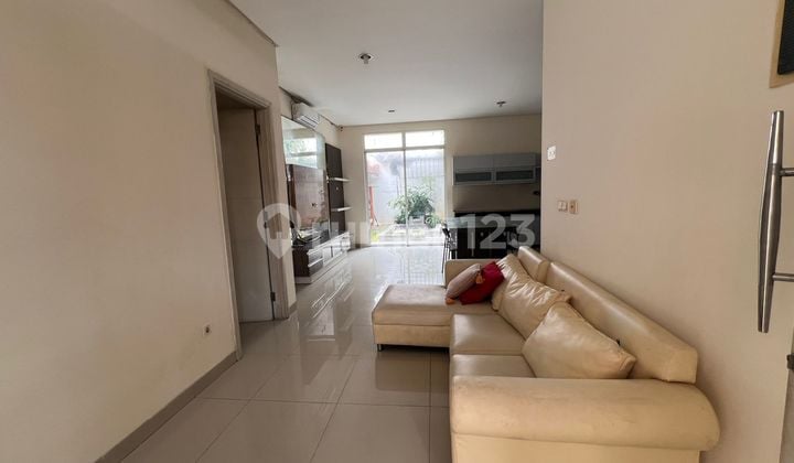 Disewa Rumah 2 Lantai Siap Huni Bagus Green Lake Amerika Latin