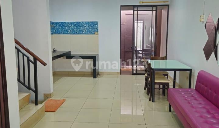 Disewa Rumah 2Lantai Siap Huni Green Lake City Cluster Asia Bagus