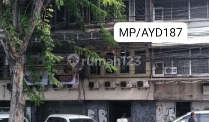 Ruko 4 lantai dijual cepat di Jl.jembatan 3 Jakarta Utara