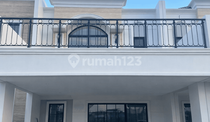 Rumah 2Lt Bukit Nirmala Pik 2 6X15 90M2 3+1Kt Strategis