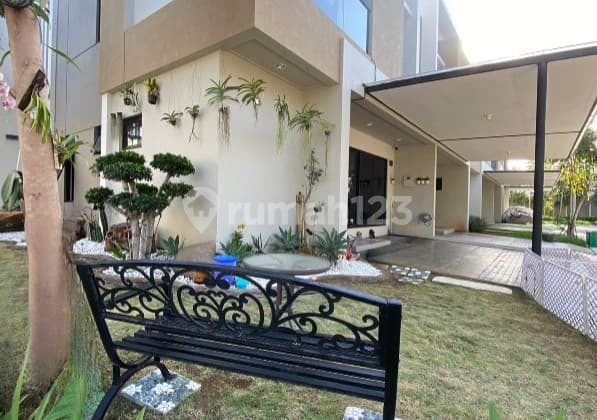 Rumah Milenial Hoek California PIK 2 11x12,5 3+1KT Full Furnished