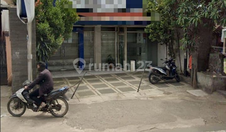 House Suitable for Business, Good Mairoad, Best Price, Strategic Location.