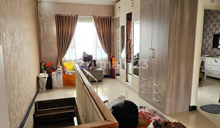 Rumah, 2 Lantai, SHM, di Cimahi Utara,