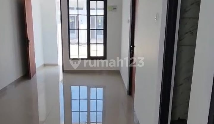 Rumah Baru Villa Cemara Asri Bojongsoanglt. 83 M.lb. 65 M.kt. 3Km. 2Shmlistrik : 2200Wattair : Sumersible 60 Mtrbonus Canopy Dpnlokasi : 1. Deket Stt Telkom2. One Gate Sistem3. Deket Podomoro Park4. Dijamin Bebas Banjirharga : 778 Jt. Pajak Masing Masing.