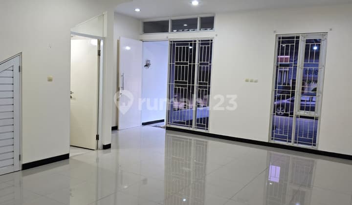 For Sale/Rentrumah Tki 5 Pinewoodlt 102Lb 132Kt 1+3Km 2+1Listrik 2200Subsiblehrg Sewa 57.5 / Thhrg Jual 1.75Mshm Ff